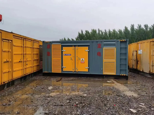 神池柴油发电机如何判断干式空气滤清器是否需要更换？