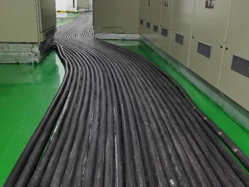 神池如何根据理论计算公式计算温度对特定电压测量结果的影响？