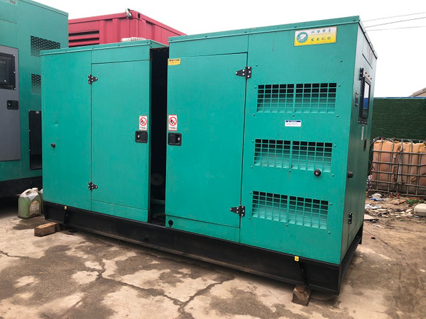 神池怎样合理控制磷酸铁锂蓄电池的充放电倍率以延长其使用寿命？