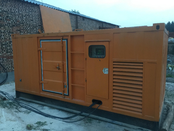 神池发电机组长期使用中，电缆线的敷设路径有哪些要求？